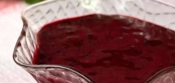 Протертая черника с сахаром на зиму