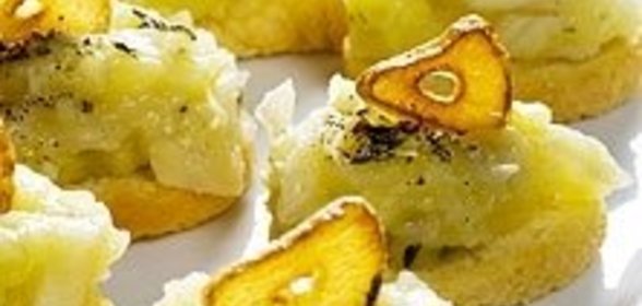 Закусочный канапе