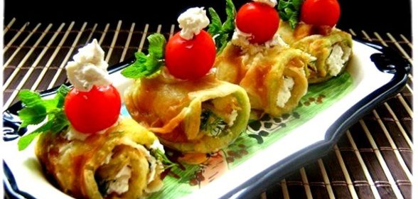 Рулетики из кабачков, мягкого сыра и чеснока