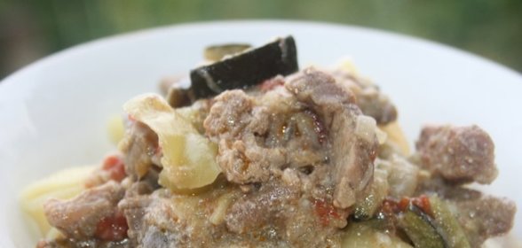 Подлива из мяса и овощей к любому гарниру