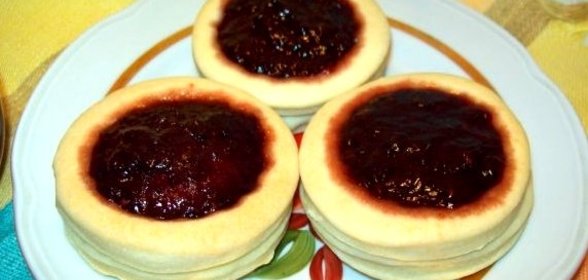 Печенье на маргарине с вареньем