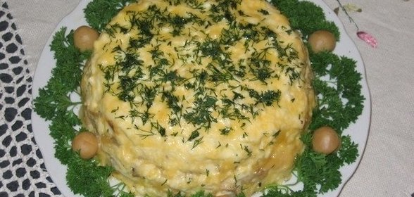 Теплый салат с шампиньонами