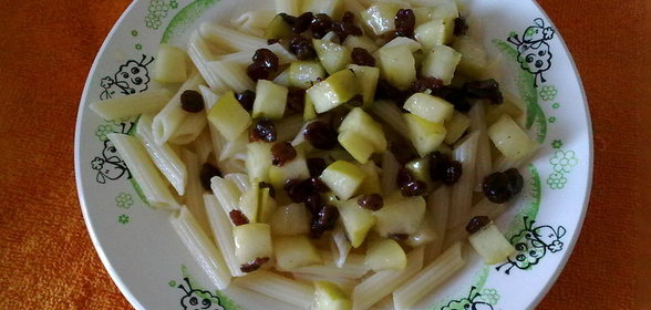 Сладкая паста с фруктово-медовым соусом