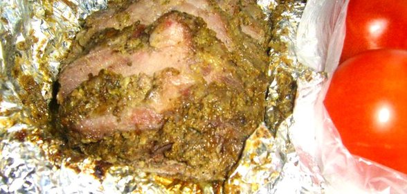 Буженина с маринованными огурчиками