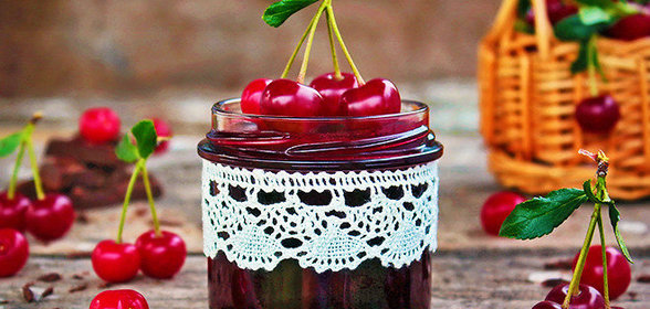 Вишневый джем с горьким шоколадом