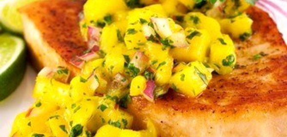 Сальса из манго и редиса