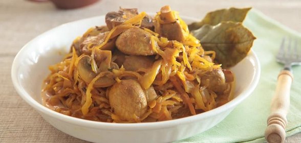 Тушеная квашеная капуста с грибами