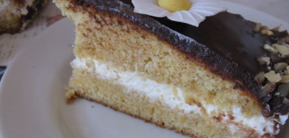 Макароны с маслом и сыром