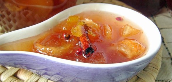 Варенье из инжирного персика с лимоном и розовым перцем