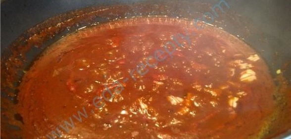 Креветки в томатном соусе