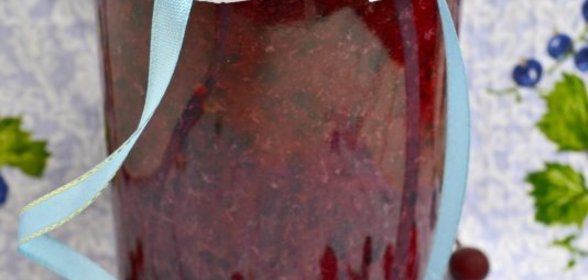 Сырое варенье из йошты