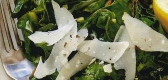 Листья свеклы с сыром