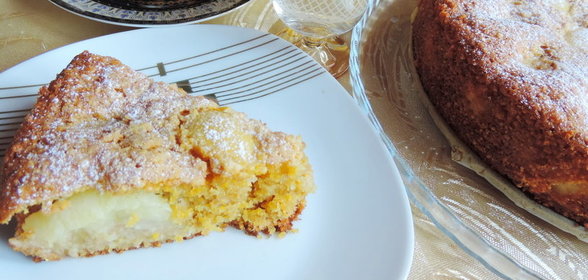 Тосканский кукурузный пирог с яблоками