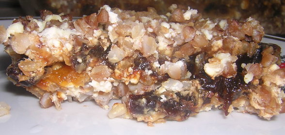 ГРЕЧНЕВАЯ КАША С КУРАГОЙ