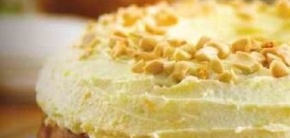 «Маринин пирог» с заварным кремом и вареньем