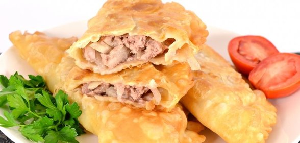 Чебуреки с индюшиным фаршем