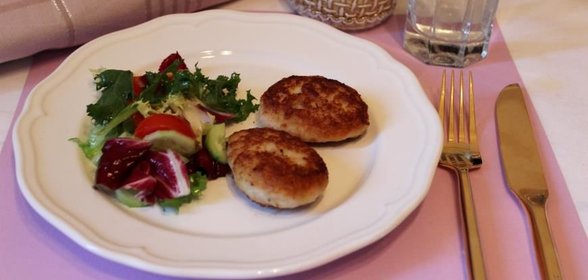 Куриные котлеты со сливочным маслом