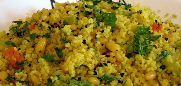 Ореховый кус-кус с сельдереем и горной кинзой