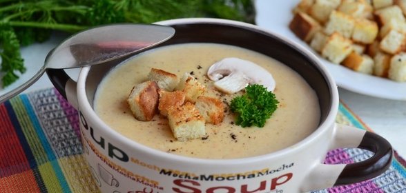 Сливочный суп-пюре с сыром с грибами