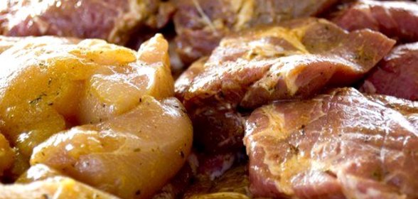 Чесночно-горчичный маринад для мяса и сыра на гриле