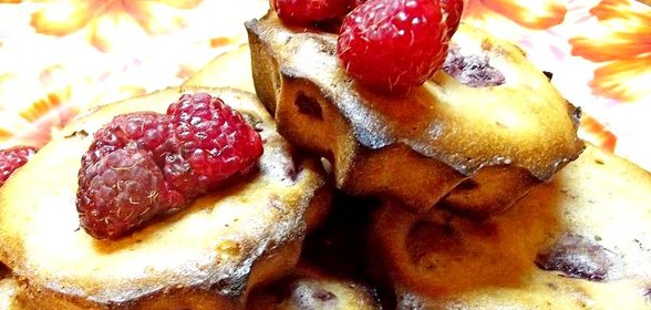 Плюшки с малиной