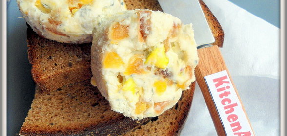 Сырный террин с фисташками и сухофруктами