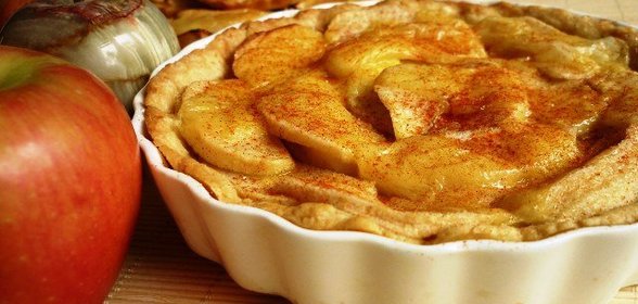 Яблочная кростата с сыром