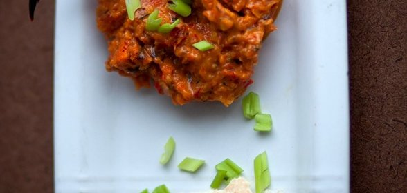 Харриса дип из сладкого и острого перцев и моркови
