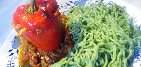 Паприка, фаршировання овощной икрой