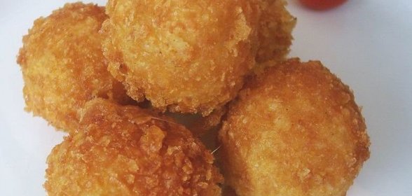 Картофельные шарики с сыром