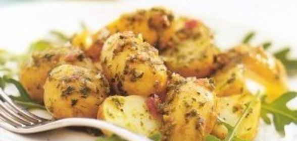 Итальянский картофельный салат с оливковым маслом