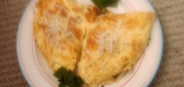 Омлет с начинкой из филе сельди