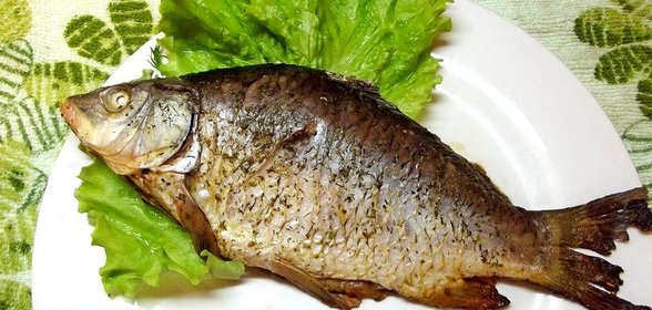 Карась запеченный с лимонным соком