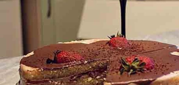 Клубнично - банановый торт