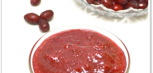 Заготовка из кизила, как основа для соусов или джема