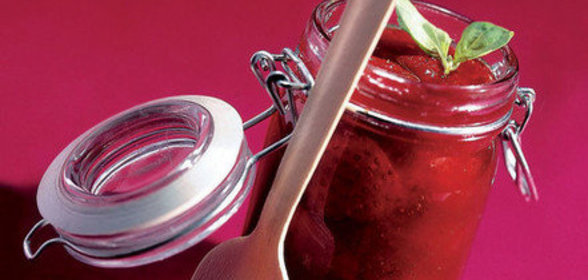 Клубничный конфитюр с базиликом