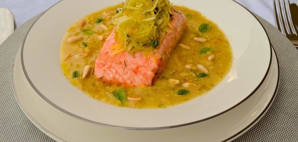 Шейки куриные фаршированые