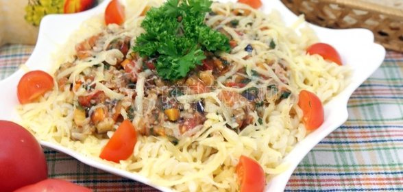 Овощи с макаронами и сыром
