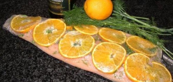 Малосольный лосось в апельсинах
