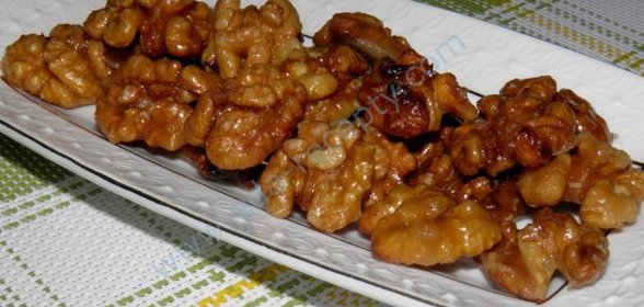 Грецкие орехи в сахаре
