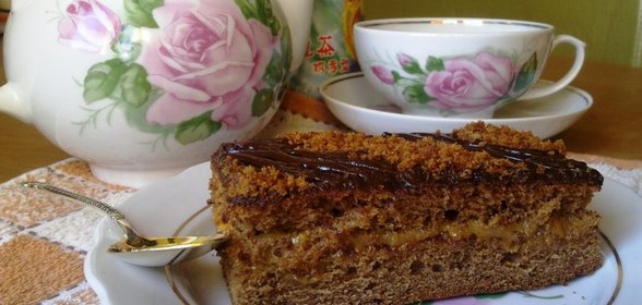 Пряные Медово-Банановые пирожные с джемом и шоколадом