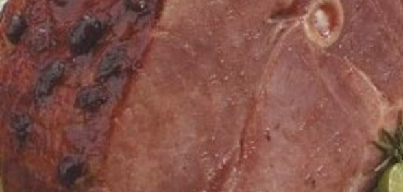 Ветчина под ягодным соусом