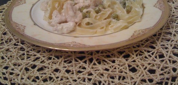 Феттучине с курицей и лимоном