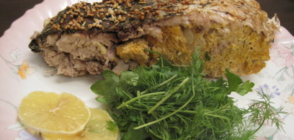 Карп фаршированный икрой