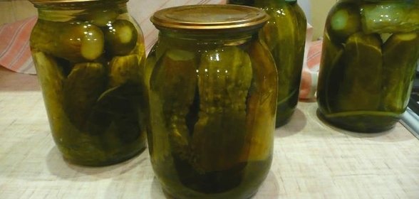 Кисло-сладкие огурцы на зиму в банках без уксуса