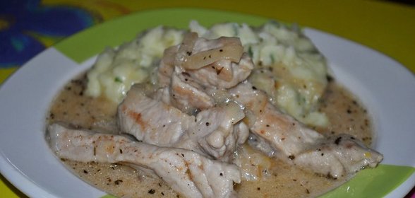 Свинина в мультиварке со сметаной