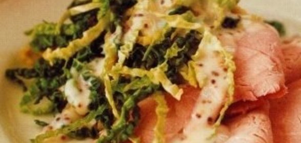 Рулет и колбаски на палочках