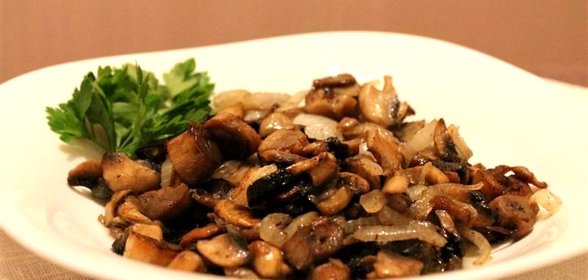 Шампиньоны жареные