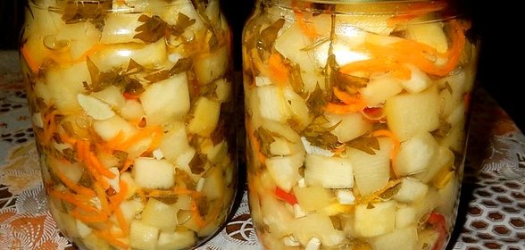 Острый салат из кабачков на зиму