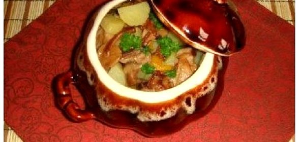 Картошка с грибами в горшочке